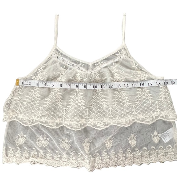 ❌SOLD❌ AEO Cami Tank Top Tiered Mesh Lace Embroidered Festival Off White Cream M - Picture 14 of 17